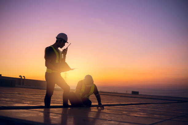 Best Flat Roof Repair Services  in Gladstone, MI
